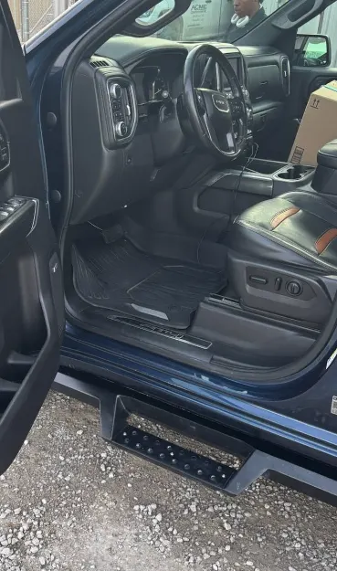 Customer vehicle detailed by M&W